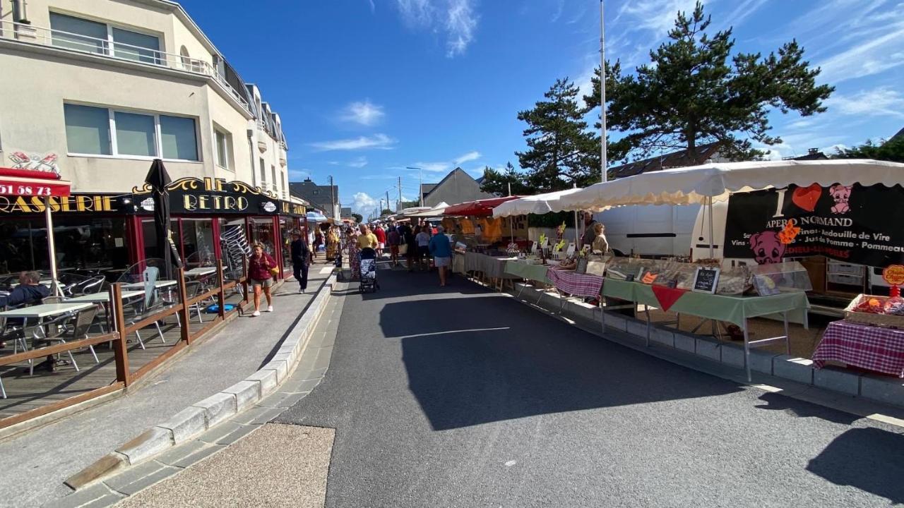 Holiday home Proche St Martin De Brehal