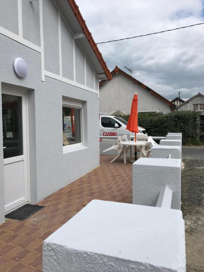 Holiday home Proche St Martin De Brehal